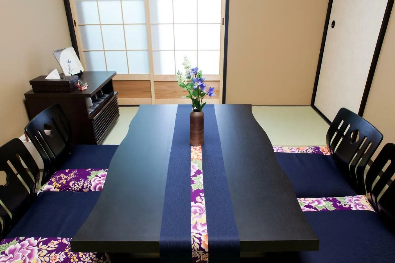 Rinn Gion Yasaka South Kikyo Kyoto Japan